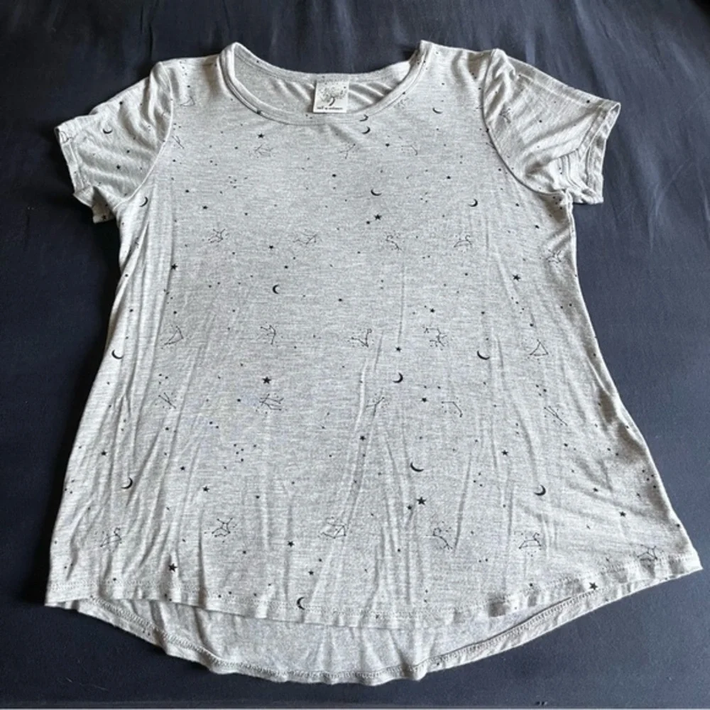 Self Steem Constellations Soft Round Neck Tee Women’s Size XS